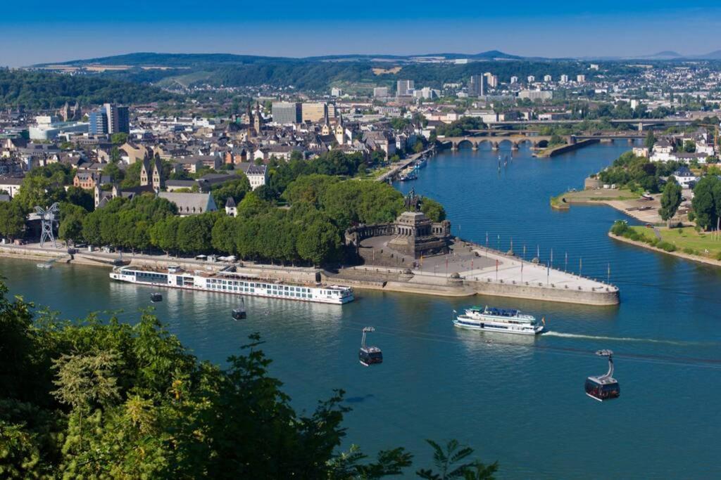 Ferienhaus Chalet Marc Am Moselbogen Villa Koblenz  Kültér fotó